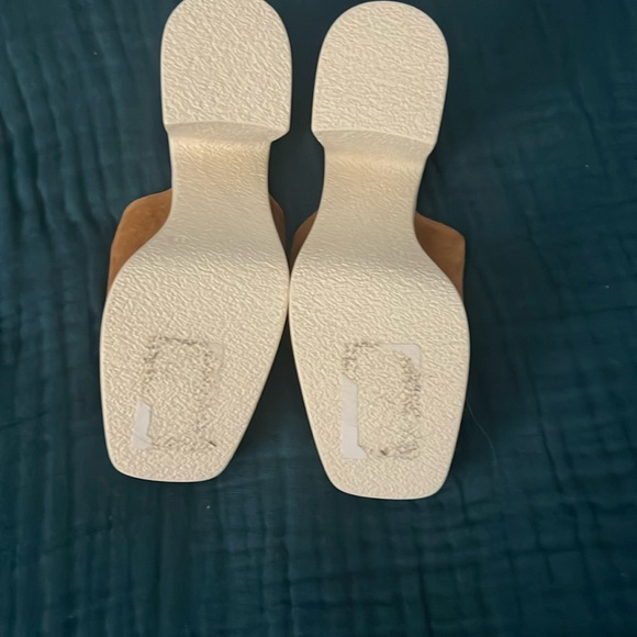 Free People Tan and White Suede Mules - Picture 2 of 4